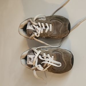 Preowned Grey Toddler New Balance Classics
